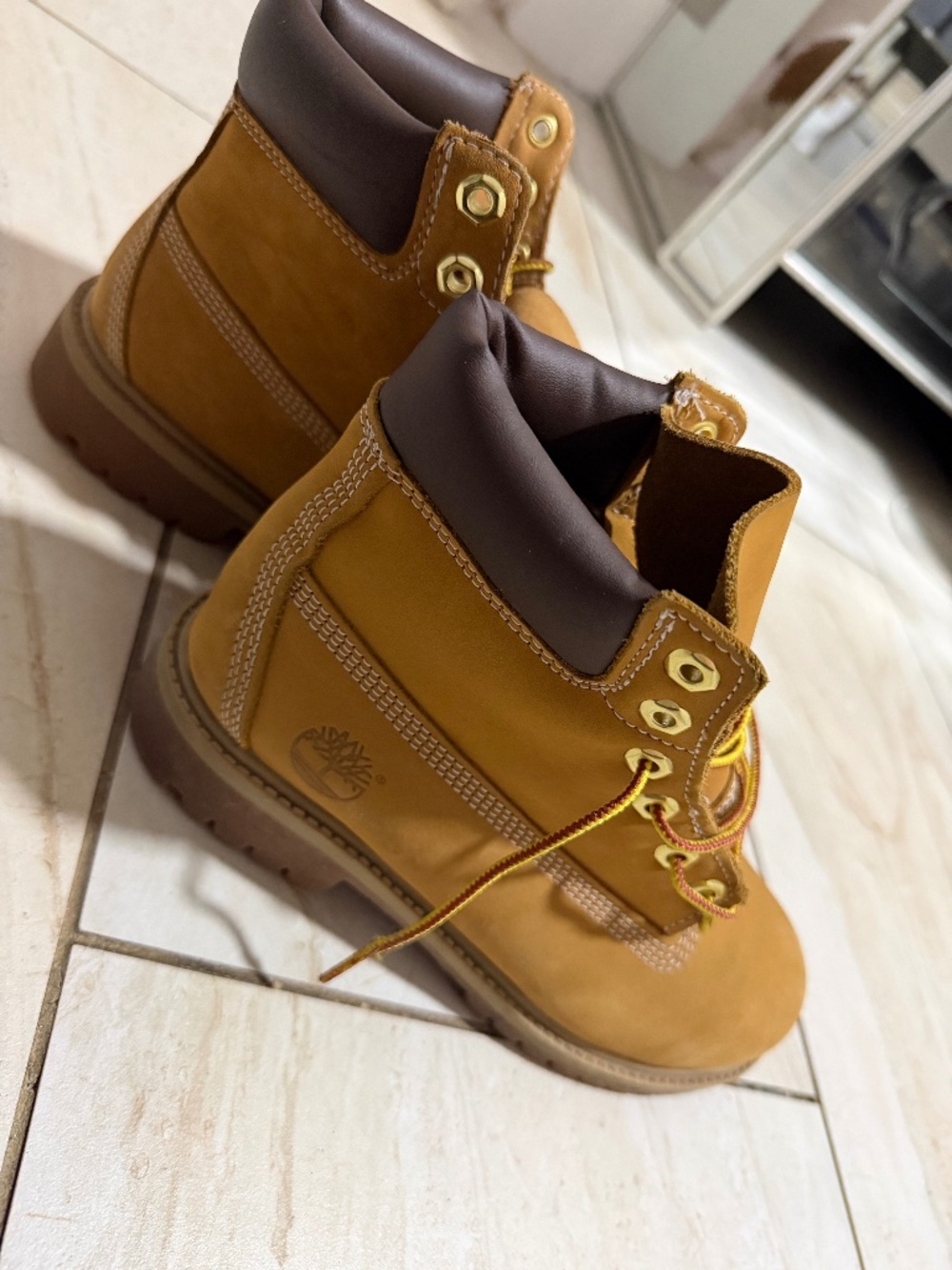 Timberland YOUTH size 5.5